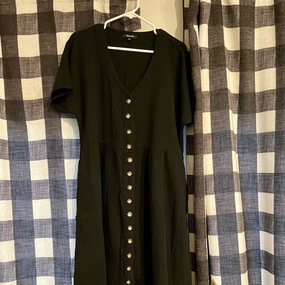 Worn once, I ended up wanting it in a smaller size. Super comfy!